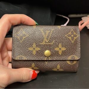 Louis Vuitton Monogram 6 key cles